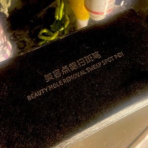 Beauty mark and spot remover, mole remover tag remover